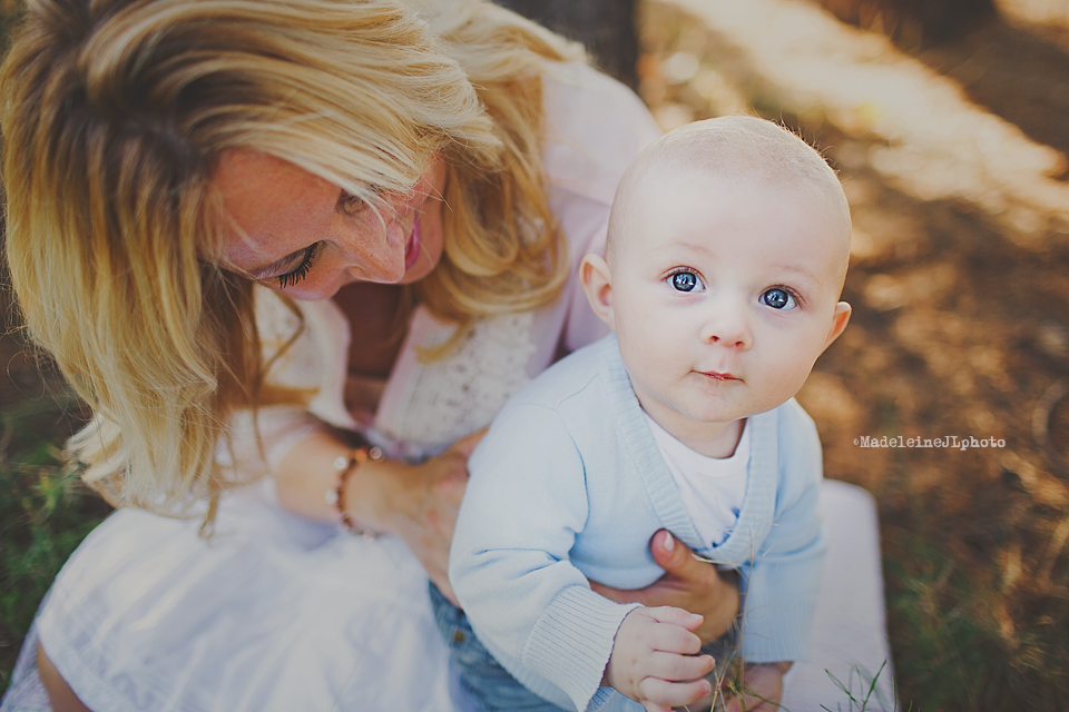 Tustin Orange County family session in park. Cedar Grove Park Tustin California session